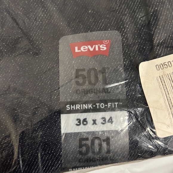NWT - LEVIS 501 ORIGINAL SHRINK-TO-FIT MEN'S JEANS, RIGID DARK WASH - 36Wx34L - Picture 8 of 9